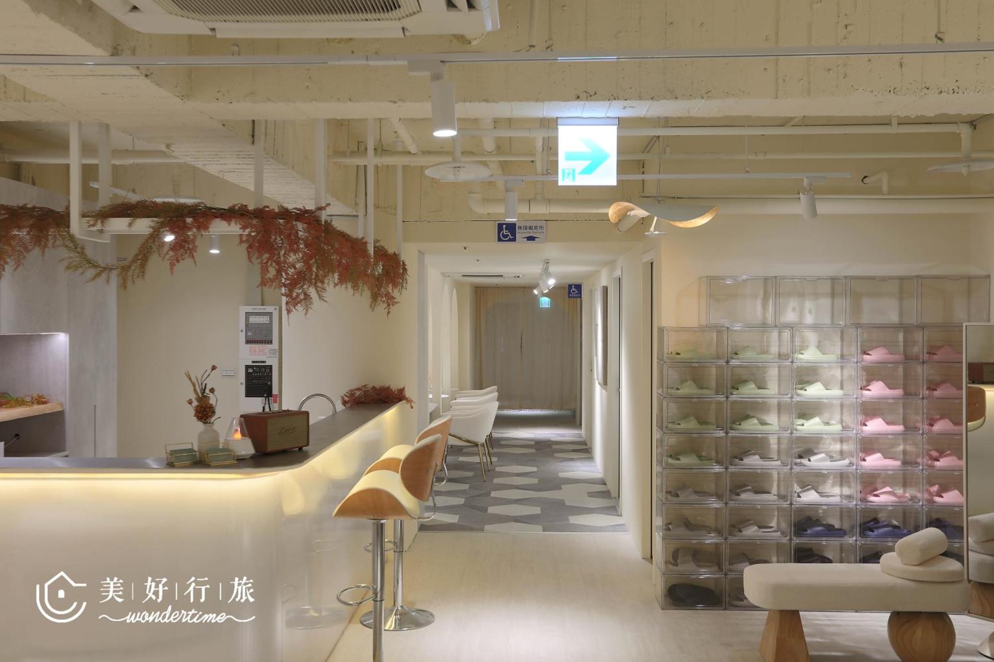 Wondertime3- Hankou' Inn 'Taipei Main Station Bagian luar foto